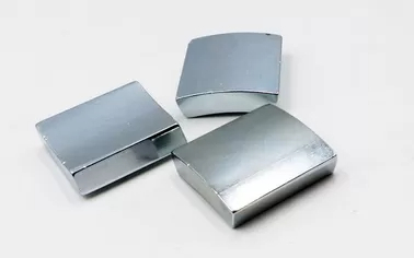 Blog công ty mới nhất về Neodymium Iron Boron Motor Magnets: Infusing Unlimited Power into Motors