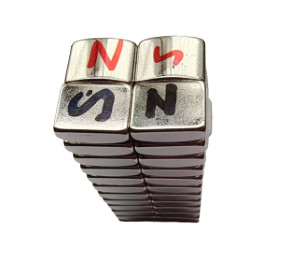 Một mặt phẳng Một mặt Nam châm Neodymium cong N52 với động cơ AC Xe thay đổi