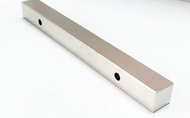 Mua Nam châm Neodymium siêu mạnh N52 với lỗ hình khối cường độ cao online manufacture